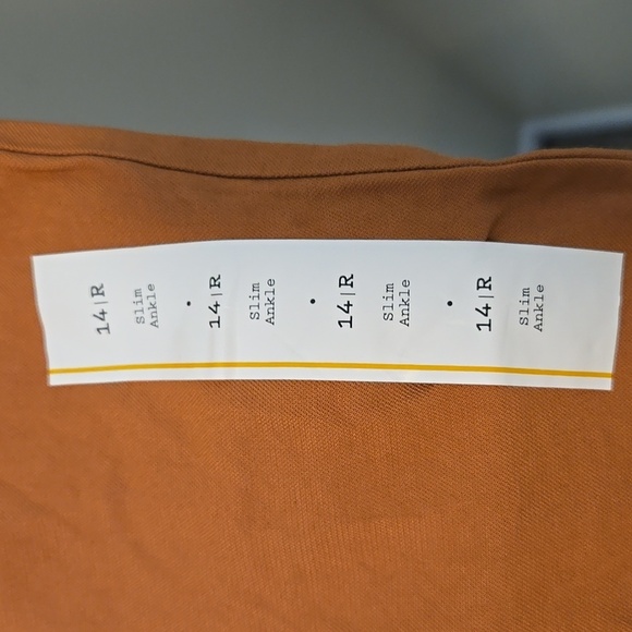 NWT A New Day Brown Lightweight Cropped Pants Size 14 - Picture 8 of 11
